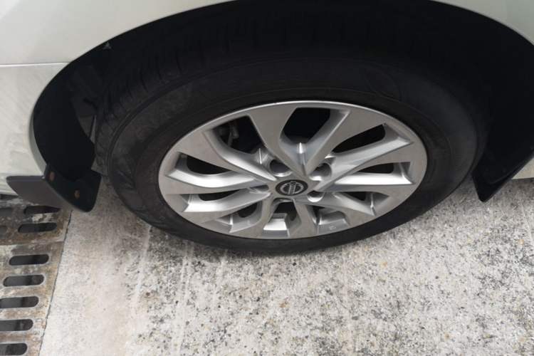 Used Nissan Sylphy 2022 Classic 1.6XL CVT Luxury Edition Exterior 5