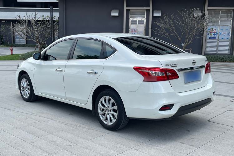 Used Nissan Sylphy 2022 Classic 1.6XE CVT Comfort Edition Exterior 5