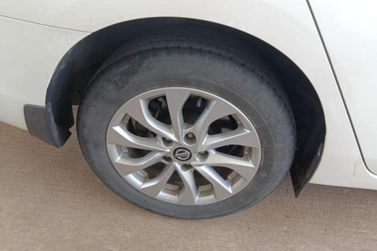 Used Nissan Sylphy 2022 Classic 1.6XL CVT Luxury Edition Exterior 5
