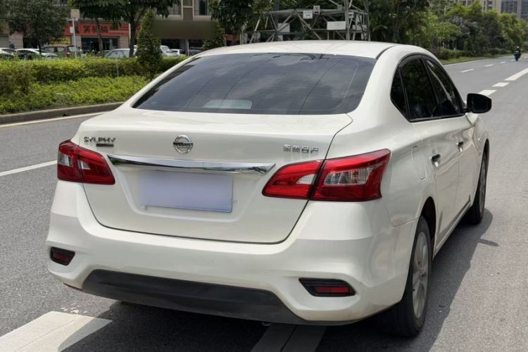 Used Nissan Sylphy 2022 Classic 1.6XE CVT Comfort Edition Exterior 6