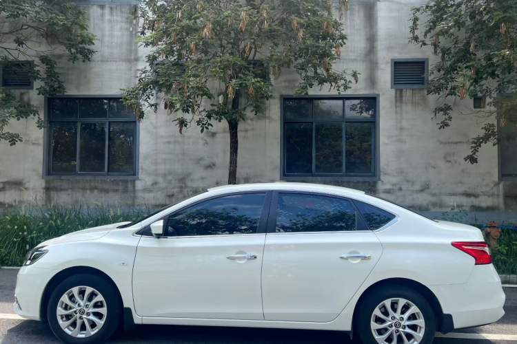 Used Nissan Sylphy 2022 Classic 1.6XL CVT Luxury Edition Exterior 6