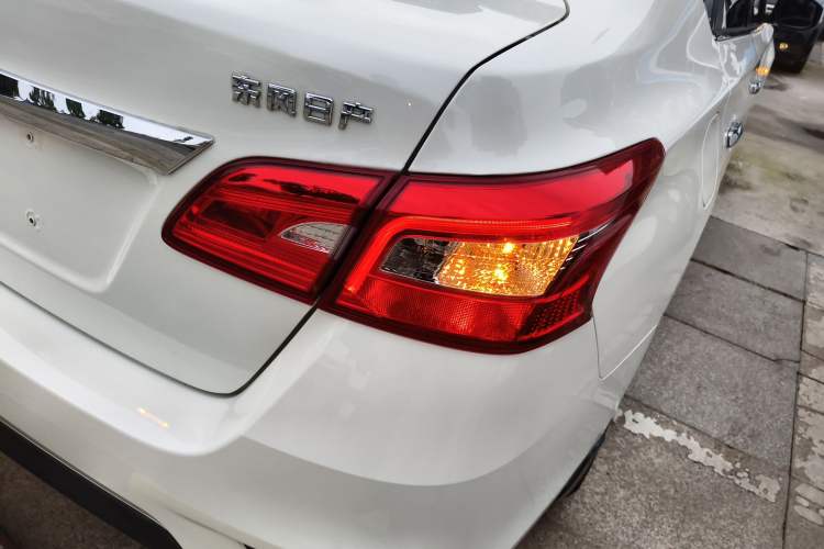 Used Nissan Sylphy 2022 Classic 1.6XE CVT Comfort Edition Exterior 6