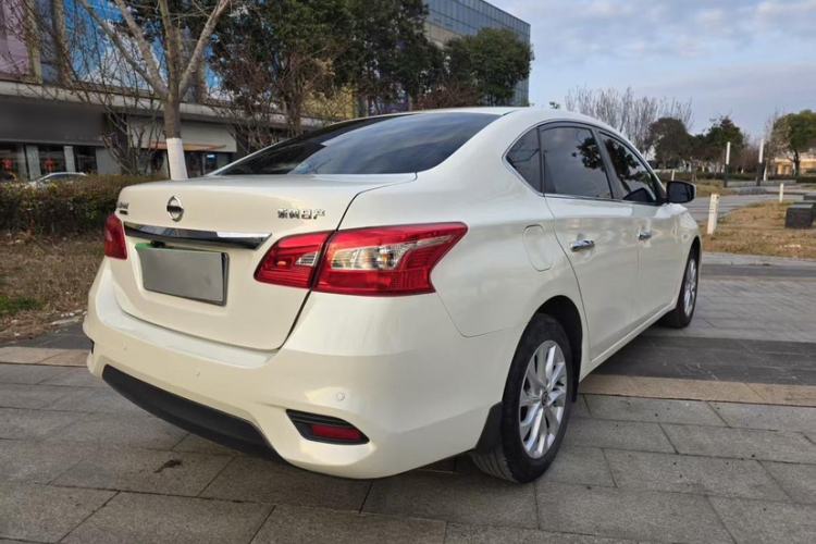 Used Nissan Sylphy 2022 Classic 1.6XE CVT Comfort Edition Exterior 7