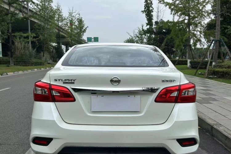 Used Nissan Sylphy 2022 Classic 1.6XL CVT Luxury Edition Exterior 9