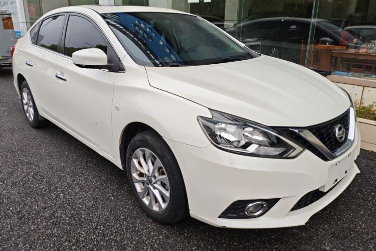 Used Nissan Sylphy 2022 Classic 1.6XL CVT Luxury Edition Front Right 45 Deg