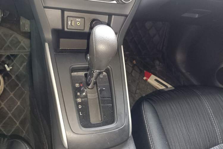 Used Nissan Sylphy 2022 Classic 1.6XE CVT Comfort Edition Gear Lever