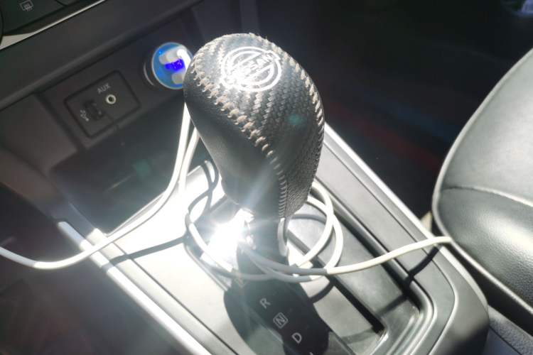 Used Nissan Sylphy 2022 Classic 1.6XE CVT Comfort Edition Gear Lever