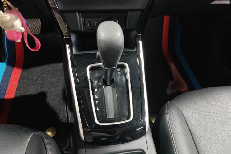Used Nissan Sylphy 2022 Classic 1.6XL CVT Luxury Edition Gear Lever