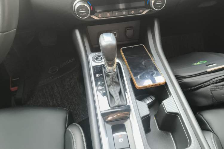 Used Nissan Sylphy 2022 1.6L XL CVT Enjoyment Edition Gear Lever