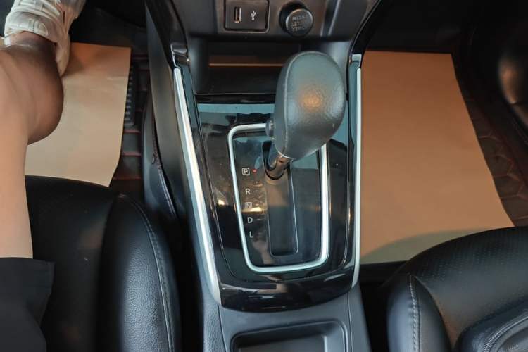 Used Nissan Sylphy 2022 Classic 1.6XL CVT Luxury Edition Gear Lever