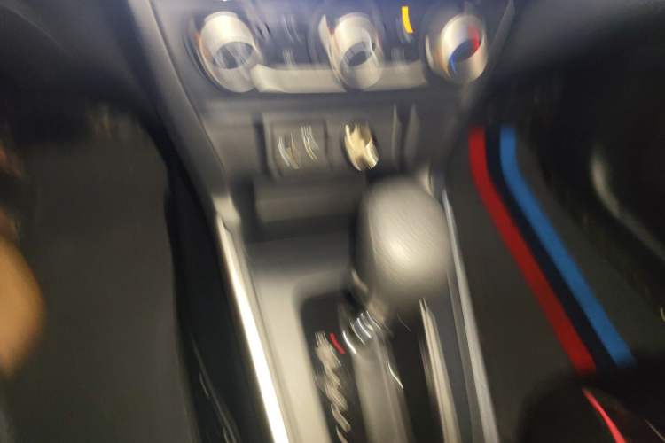 Used Nissan Sylphy 2022 Classic 1.6XE CVT Comfort Edition Gear Lever