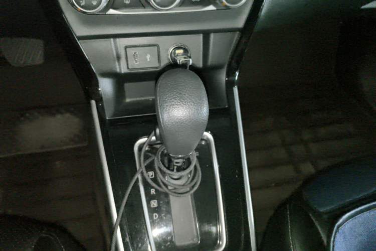 Used Nissan Sylphy 2022 Revised Version Classic 1.6XL CVT Luxury Edition Gear Lever