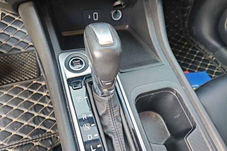 Used Nissan Sylphy 2022 1.6L XL CVT Enjoyment Edition Gear Lever