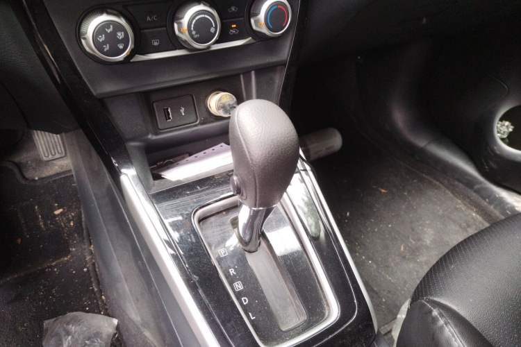 Used Nissan Sylphy 2022 Classic 1.6XL CVT Luxury Edition Gear Lever