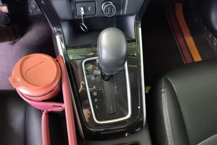 Used Nissan Sylphy 2022 Classic 1.6XL CVT Luxury Edition Gear Lever