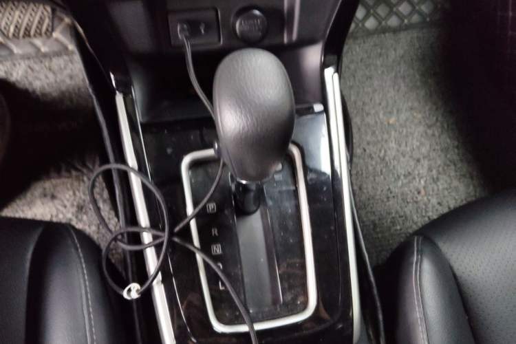 Used Nissan Sylphy 2022 Classic 1.6XL CVT Luxury Edition Gear Lever
