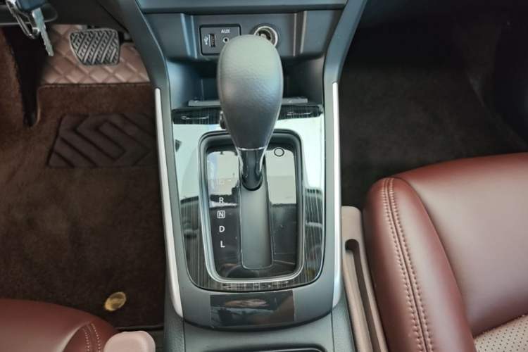 Used Nissan Sylphy 2022 Classic 1.6XE CVT Comfort Edition Gear Lever