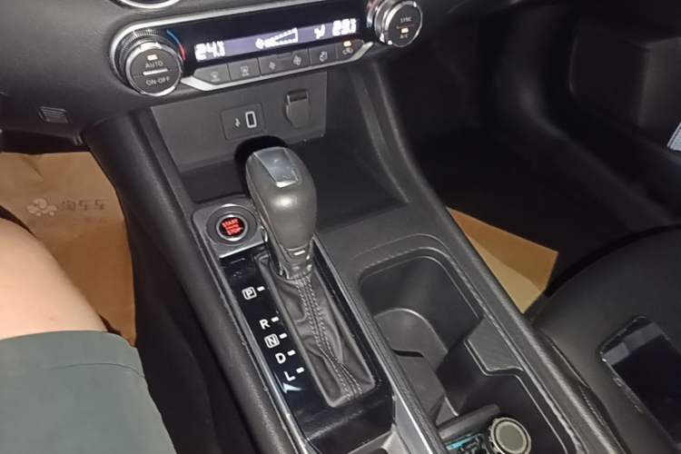 Used Nissan Sylphy 2022 1.6L XL CVT Enjoyment Edition Gear Lever