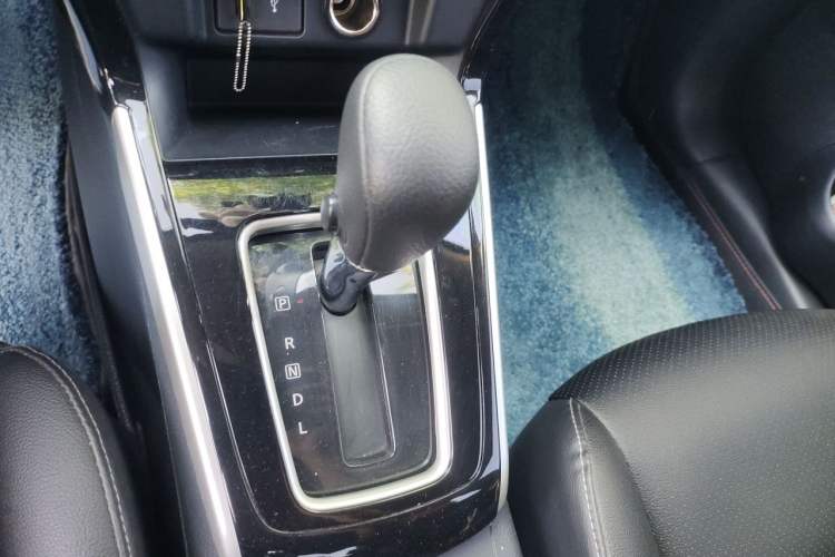 Used Nissan Sylphy 2022 Classic 1.6XL CVT Luxury Edition Gear Lever