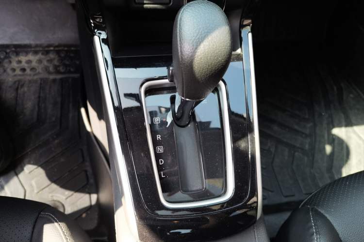 Used Nissan Sylphy 2022 Classic 1.6XL CVT Luxury Edition Gear Lever