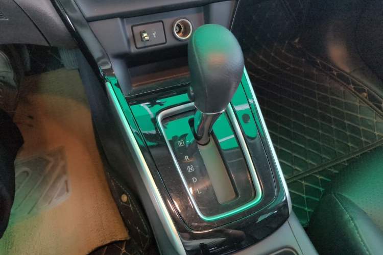 Used Nissan Sylphy 2022 Classic 1.6XL CVT Luxury Edition Gear Lever