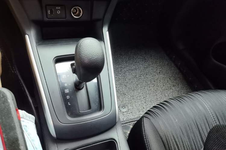 Used Nissan Sylphy 2022 Classic 1.6XE CVT Comfort Edition Gear Lever