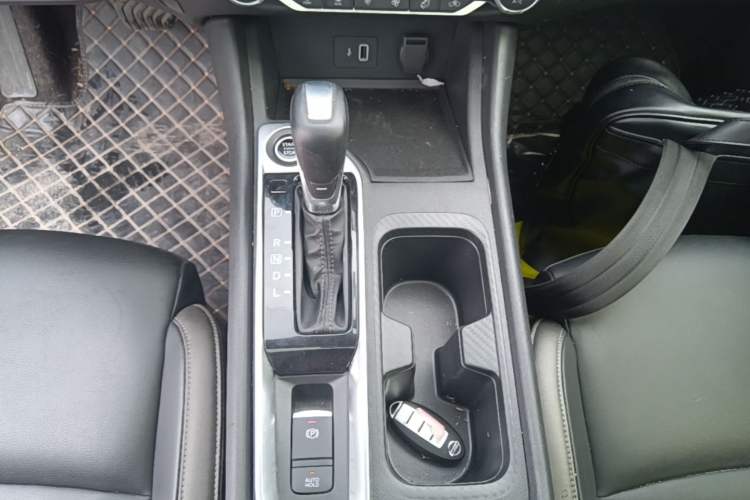 Used Nissan Sylphy 2022 1.6L XL CVT Enjoyment Edition Gear Lever