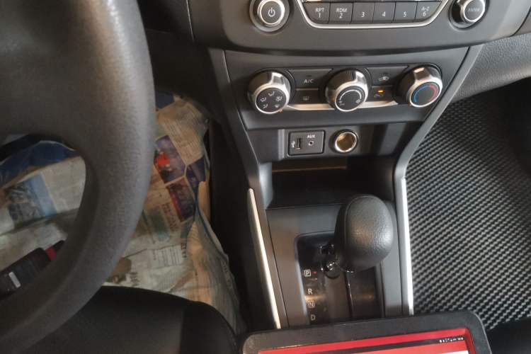 Used Nissan Sylphy 2022 Classic 1.6XE CVT Comfort Edition Gear Lever