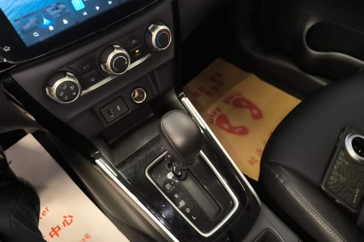 Used Nissan Sylphy 2022 Classic 1.6XL CVT Luxury Edition Gear Lever