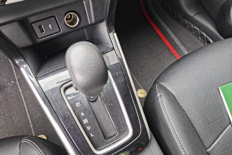 Used Nissan Sylphy 2022 Classic 1.6XL CVT Luxury Edition Gear Lever