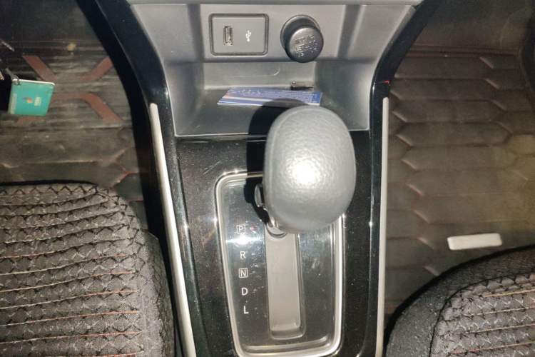 Used Nissan Sylphy 2022 Classic 1.6XL CVT Luxury Edition Gear Lever