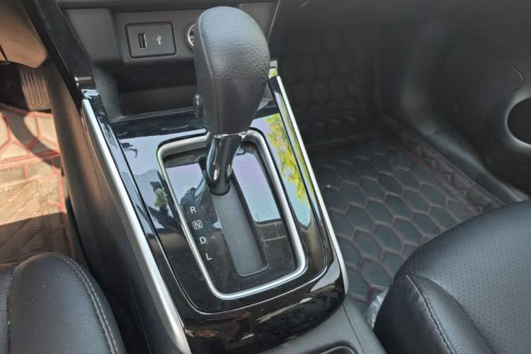 Used Nissan Sylphy 2022 Classic 1.6XL CVT Luxury Edition Gear Lever