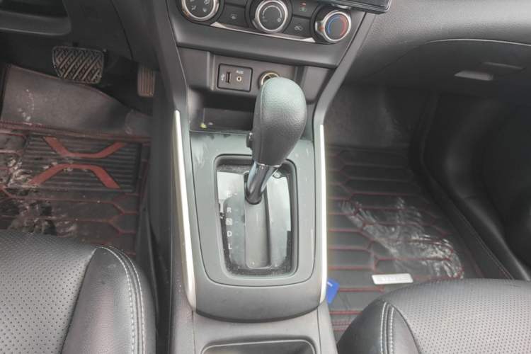 Used Nissan Sylphy 2022 Classic 1.6XE CVT Comfort Edition Gear Lever