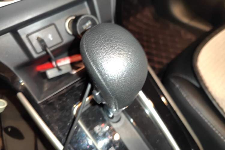Used Nissan Sylphy 2022 Classic 1.6XE CVT Comfort Edition Gear Lever