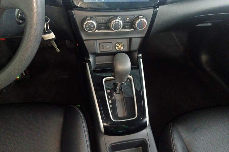 Used Nissan Sylphy 2022 Classic 1.6XL CVT Luxury Edition Gear Lever