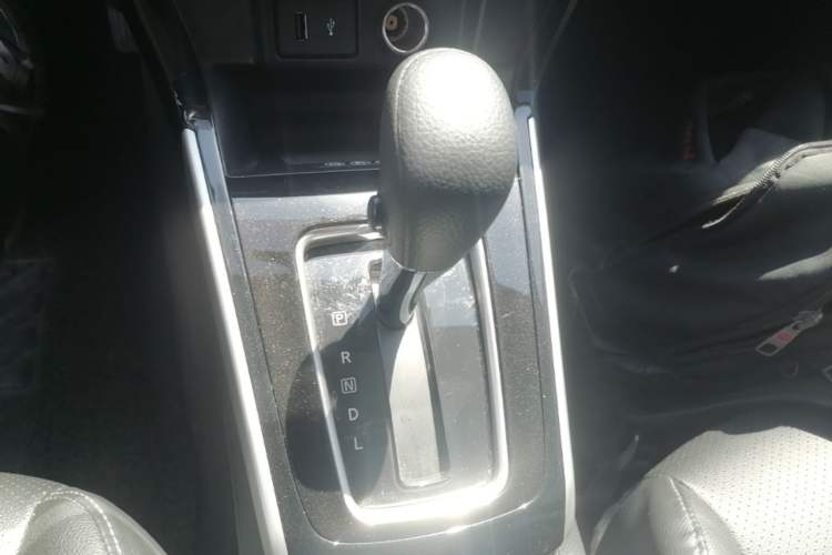Used Nissan Sylphy 2022 Classic 1.6XL CVT Luxury Edition Gear Lever