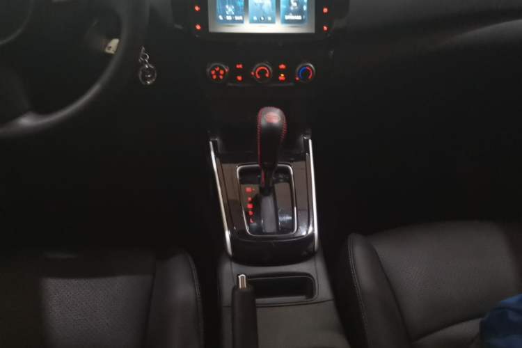 Used Nissan Sylphy 2022 Classic 1.6XL CVT Luxury Edition Gear Lever
