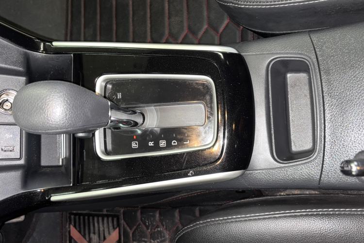 Used Nissan Sylphy 2022 Classic 1.6XL CVT Luxury Edition Gear Lever