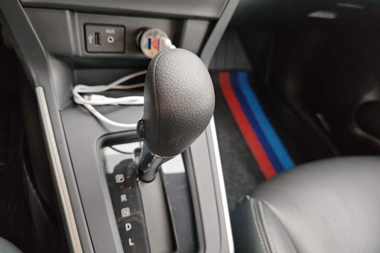Used Nissan Sylphy 2022 Classic 1.6XE CVT Comfort Edition Gear Lever