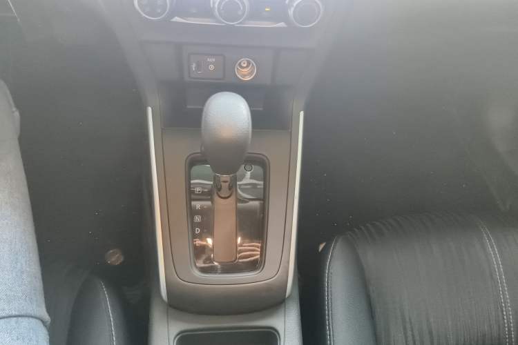 Used Nissan Sylphy 2022 Classic 1.6XE CVT Comfort Edition Gear Lever