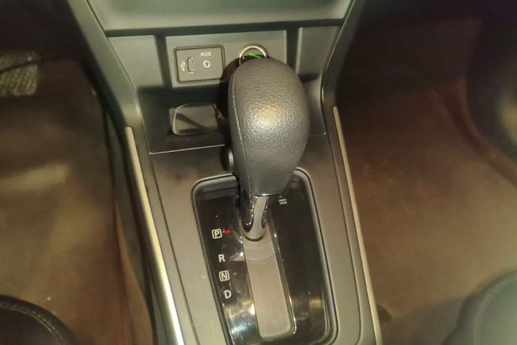 Used Nissan Sylphy 2022 Revised Version Classic 1.6XL CVT Luxury Edition Gear Lever