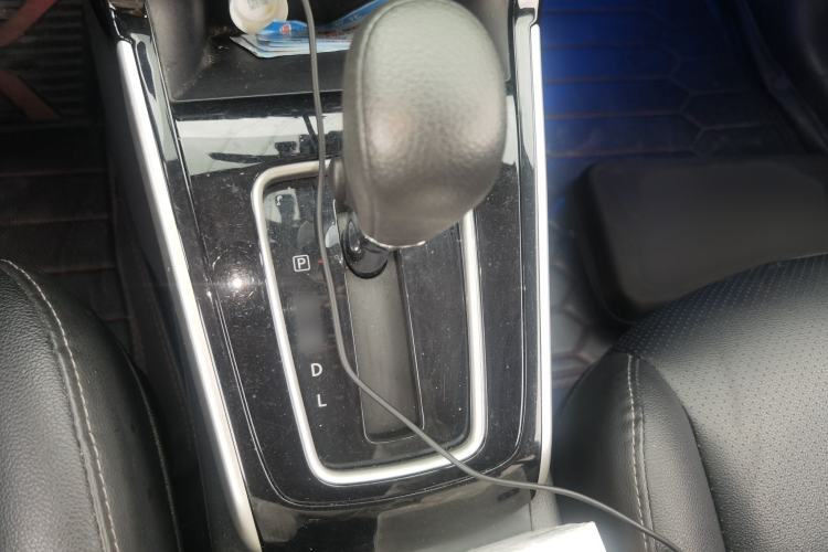 Used Nissan Sylphy 2022 Revised Version Classic 1.6XL CVT Luxury Edition Gear Lever