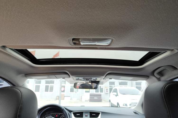 Used Nissan Sylphy 2022 Classic 1.6XL CVT Luxury Edition Headliner