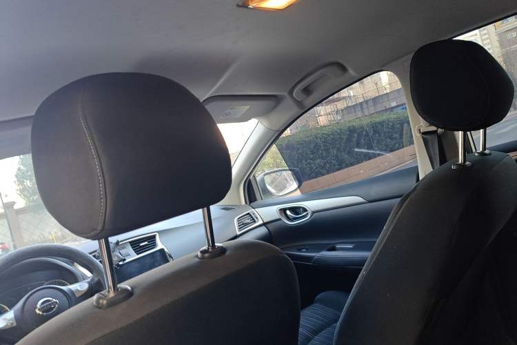 Used Nissan Sylphy 2022 Classic 1.6XE CVT Comfort Edition Headliner