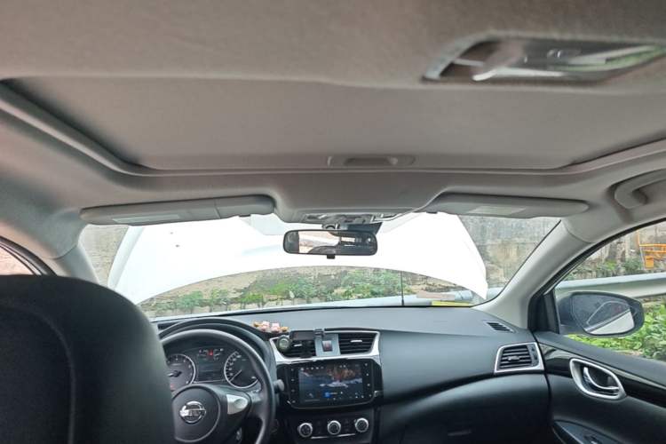 Used Nissan Sylphy 2022 Classic 1.6XL CVT Luxury Edition Headliner
