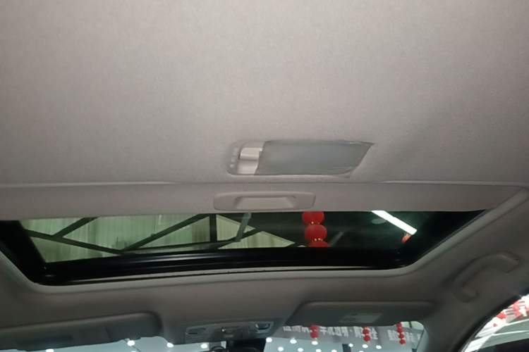Used Nissan Sylphy 2022 Revised Version Classic 1.6XL CVT Luxury Edition Headliner