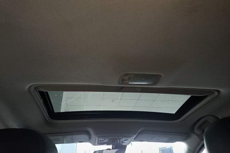 Used Nissan Sylphy 2022 Classic 1.6XL CVT Luxury Edition Headliner