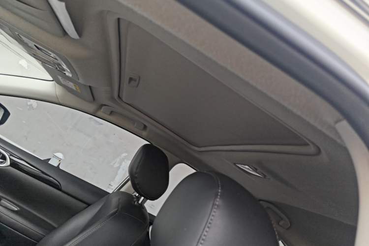 Used Nissan Sylphy 2022 Classic 1.6XL CVT Luxury Edition Headliner