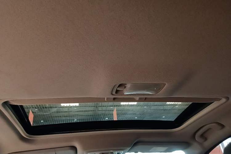 Used Nissan Sylphy 2022 Classic 1.6XL CVT Luxury Edition Headliner