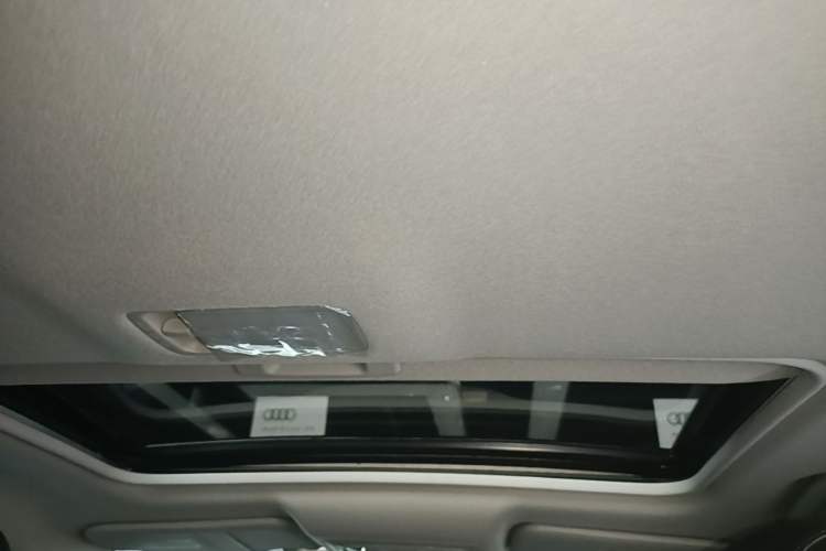 Used Nissan Sylphy 2022 Revised Version Classic 1.6XL CVT Luxury Edition Headliner